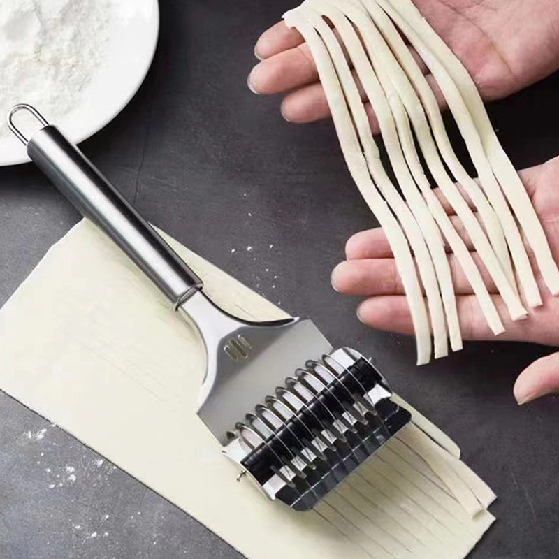 Kitchen Gadgets Pasta - เครื่องทำพาสต้าสแตนเลสแบบใช้มือ ตัดเส้นสปาเก็ตตี้ รีดแป้ง บดขิงกระเทียม อุปกรณ์ทำครัว
