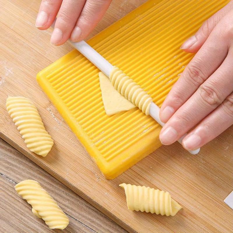 Kitchen Gadgets Pasta - ชุดเครื่องมือทำพาสต้าอเนกประสงค์ 3 ชิ้น เครื่องทำสปาเก็ตตี้ มักกะโรนี เครื่องทำเส้นพาสต้า